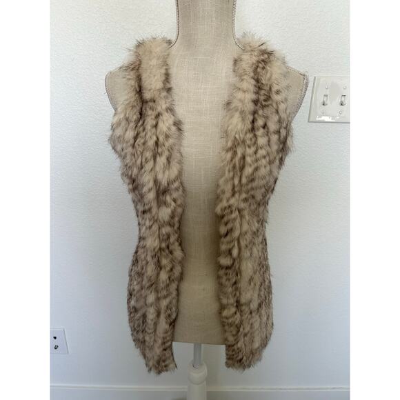 Elliatt Mollted Rabbit Fur Vest in Caramel and Cream - XS - Picture 3 of 6